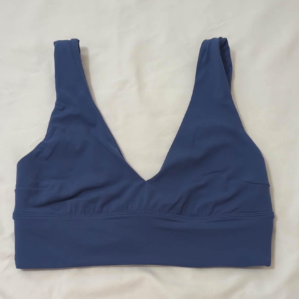 Lululemon V Neck Sports Bra, Color Blue, Size 8